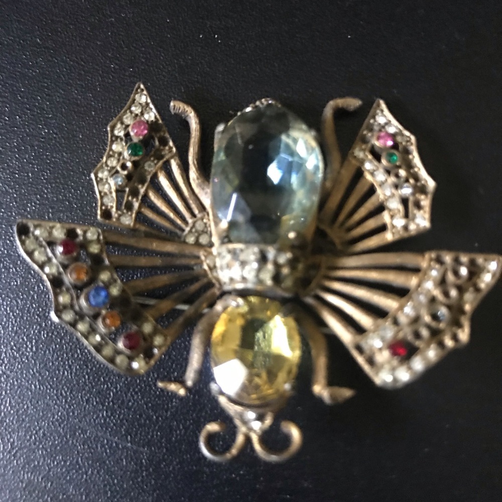 Pin